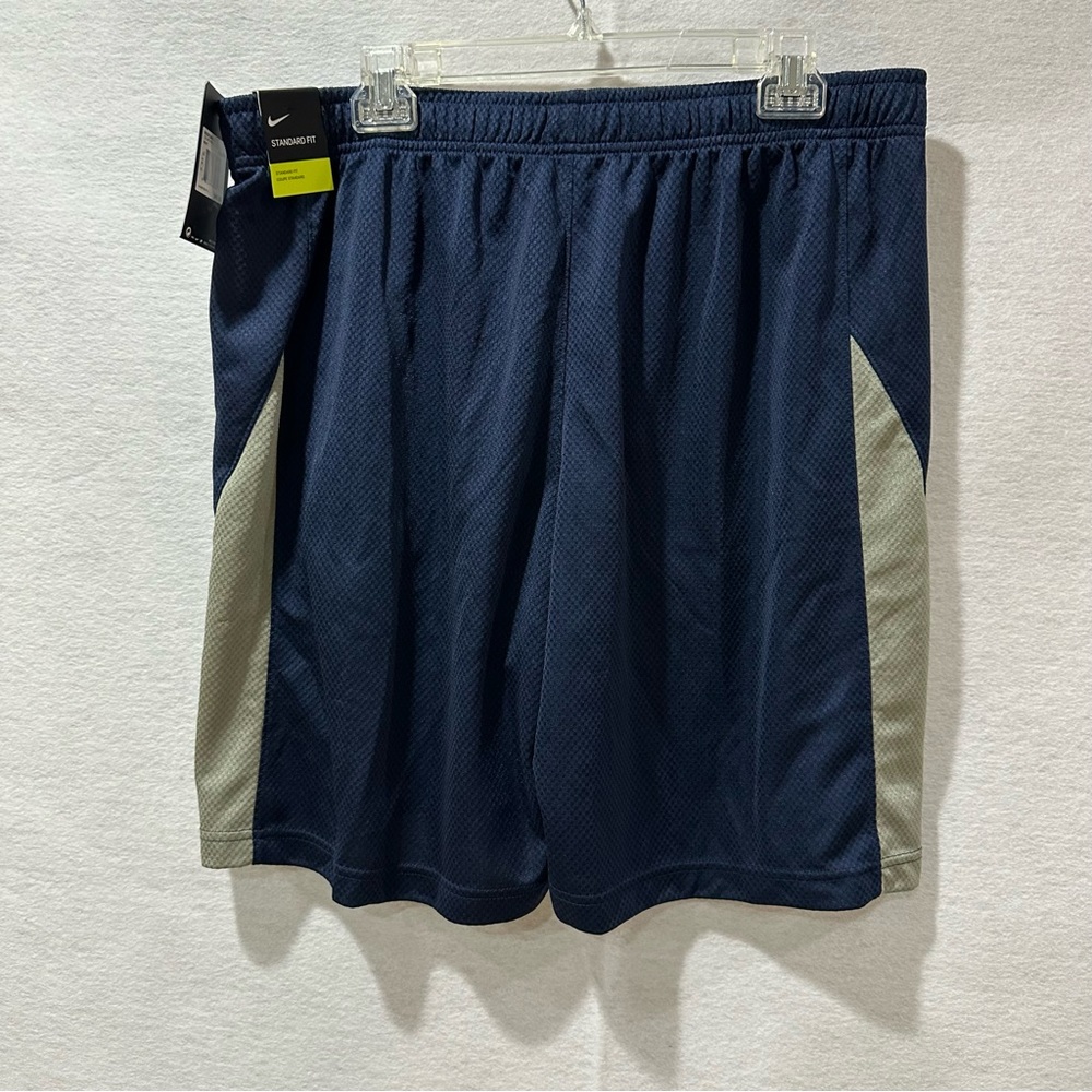 University of Illinois Nike Shorts - Picture 2 of 10